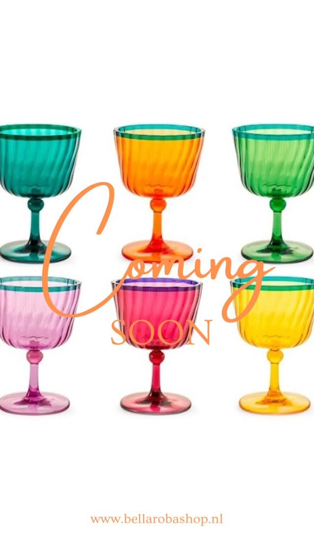 COMING SOON 🇮🇹 

#bellaroba
#servies
#olijfolie
#zomer
#keramiek
#keuken
#koken
#borreltijd
#borrelplank
#hapjes
#buitenborrel
#italiëliefhebber 
#italiëaantafel 
#italië
#capri
#amalfikust 
#italiaansesfeer 
#schalen
#citroenen 
#kleurexplosie
#porselein 
#newcollection
#melamine