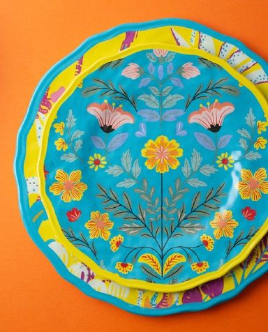 Blossom, onze nieuwe melamine collectie! Hij staat online, vanaf volgende week uitlevering. 

💻 www.bellarobashop.nl 
🚚 snelle levering 
🇮🇹 rechtstreeks uit Italië 

#bellaroba
#servies
#olijfolie
#zomer
#keramiek
#keuken
#koken
#borreltijd
#borrelplank
#hapjes
#buitenborrel
#italiëliefhebber 
#italiëaantafel 
#italië
#capri
#amalfikust 
#italiaansesfeer 
#schalen
#citroenen 
#kleurexplosie
#porselein 
#newcollection
#melamine